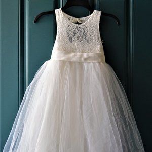 Lace flower girl, 1st communion, special occasion dress